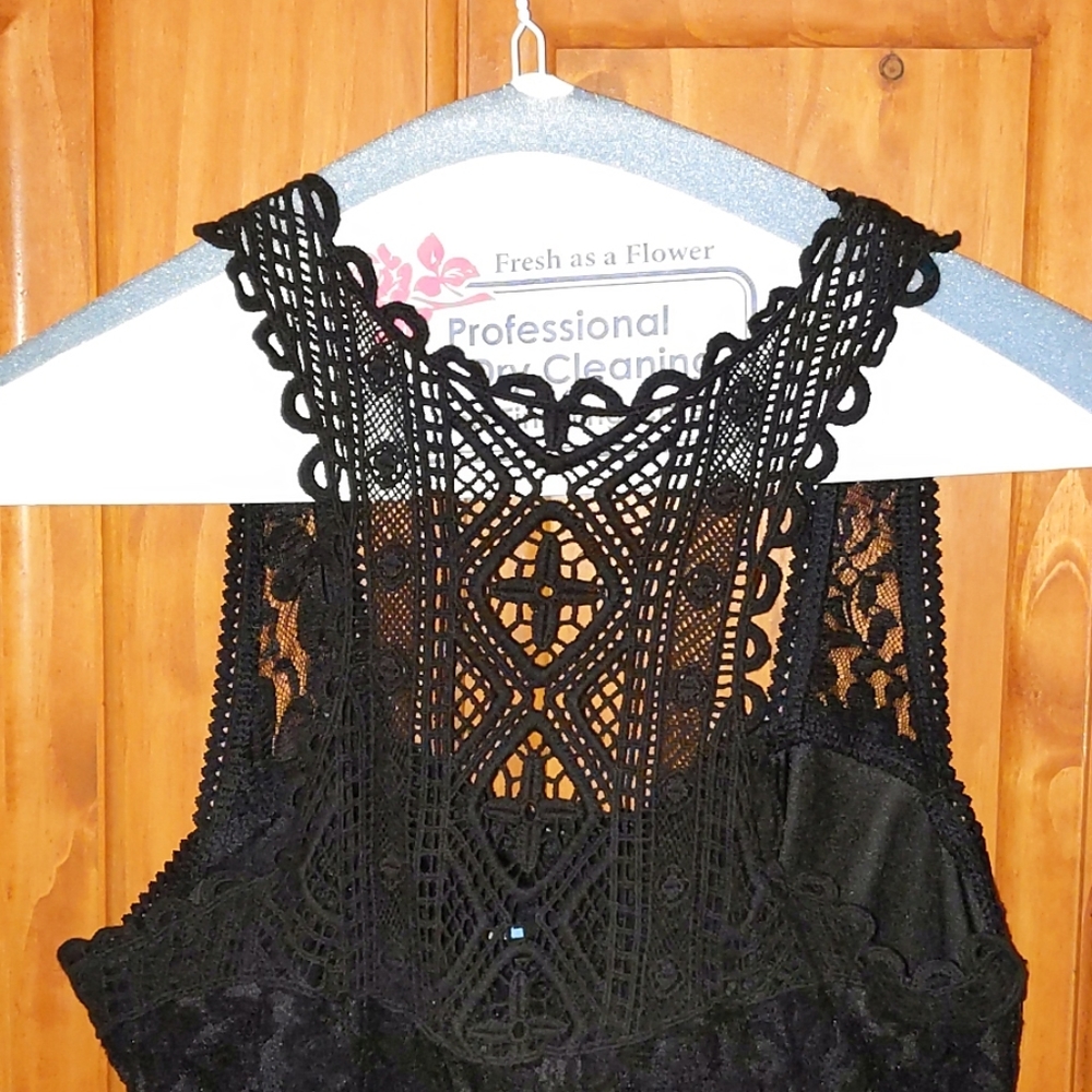 Black cocktail dress - Picture 4 of 7
